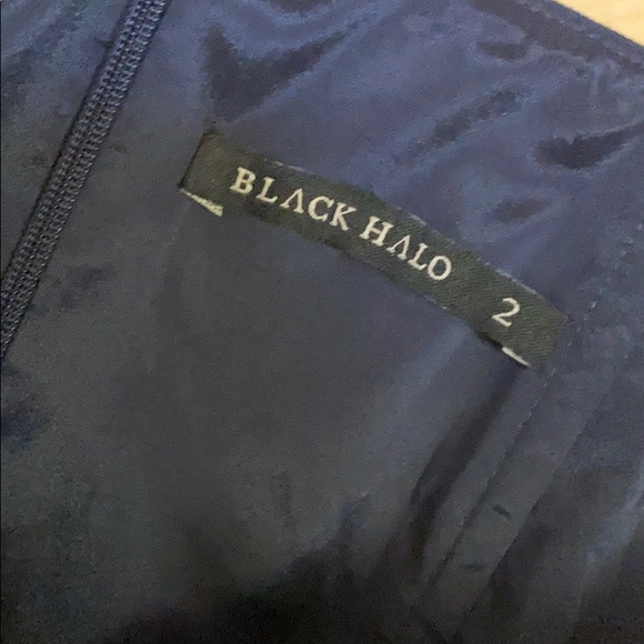 Black halo navy flutter sleeve off shoulder dress - Picture 2 of 4